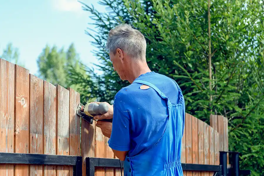 Fence Repair 